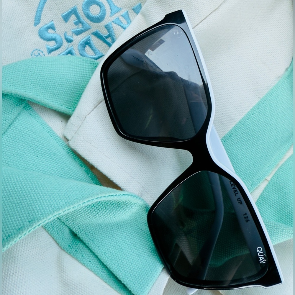 Quay Australia Black Sunglasses Stylish Durable UV Protection